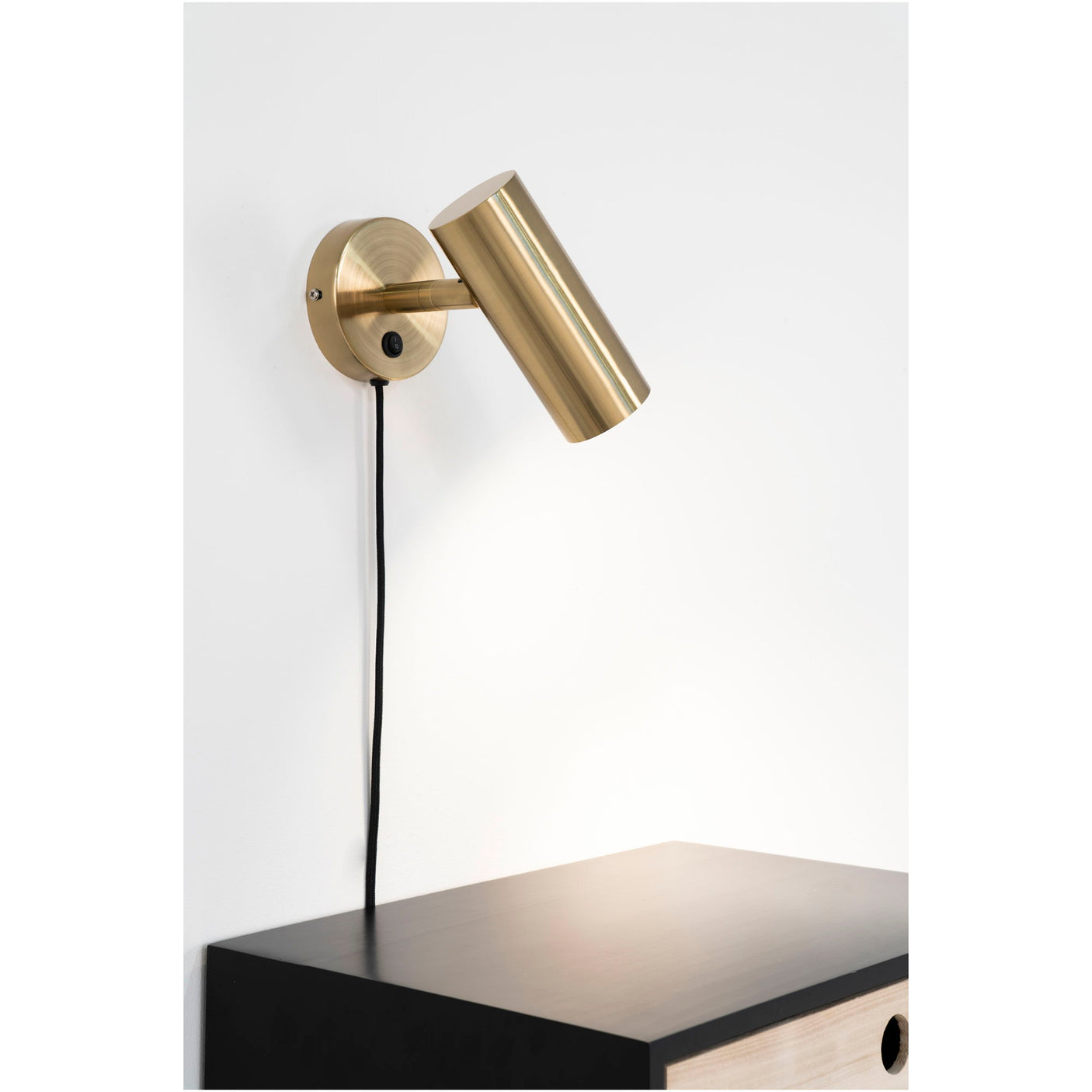House Nordic Paris vegglampe, messing
