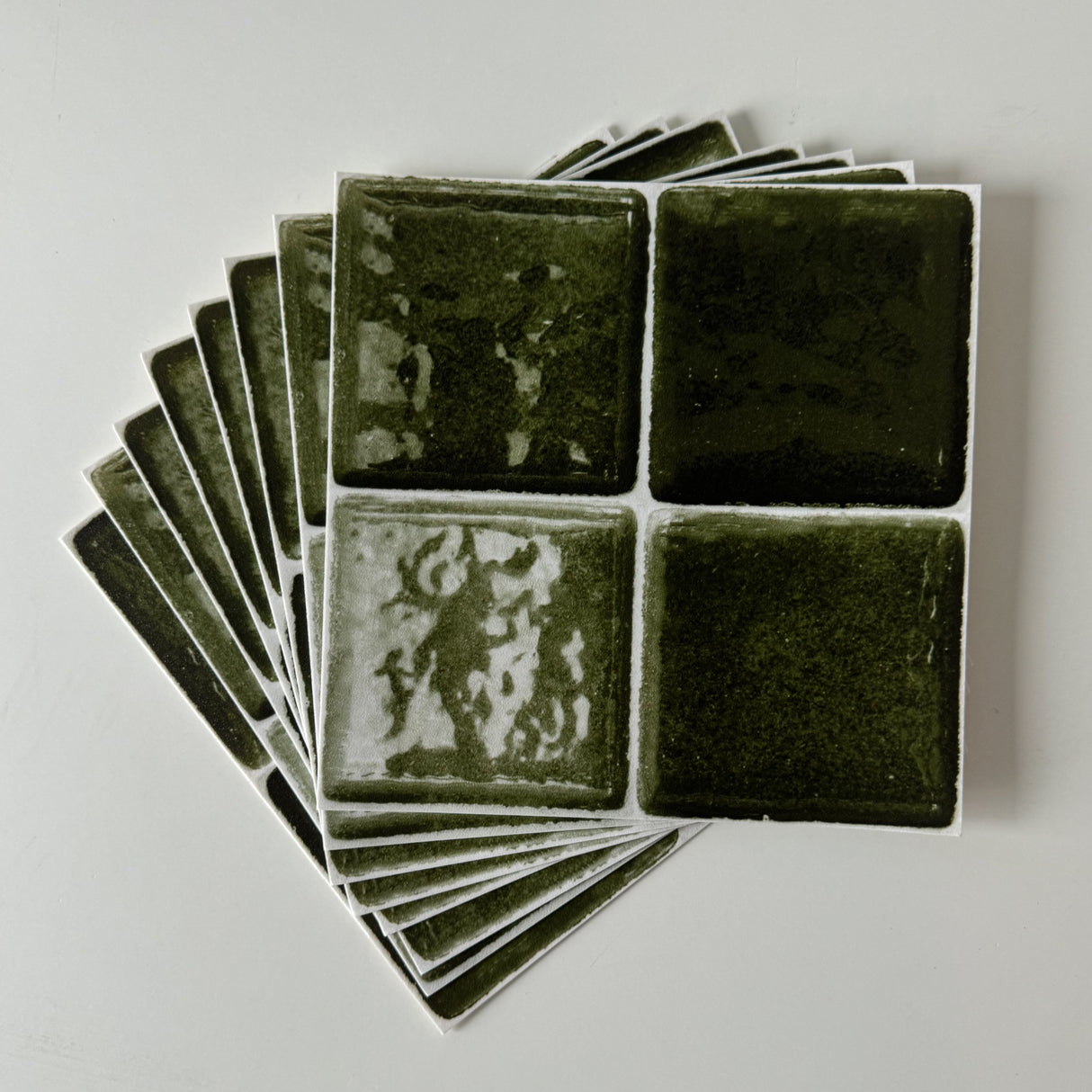 Vareprøve: Ezra flaskegrønn selvklebende fliser