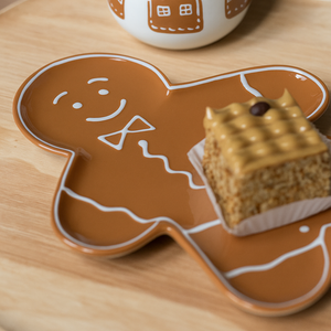 Serveringsfat pepperkakemann i keramikk