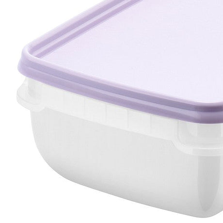 Avlange frysebokser med lilla lokk til middagsrester og meal prep