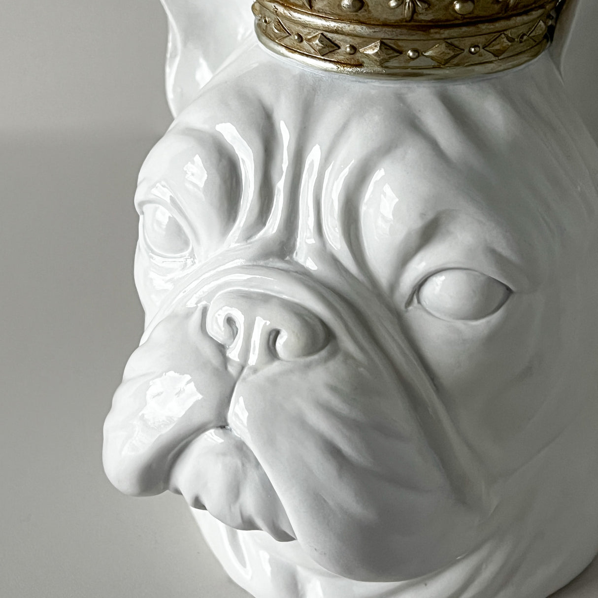 King Winston, figur