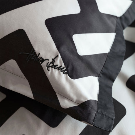 Eksklusivt sengesett i bomullssateng fra Halvor Bakke