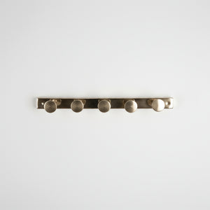 sølv knaggrekke i metall med fem kroker