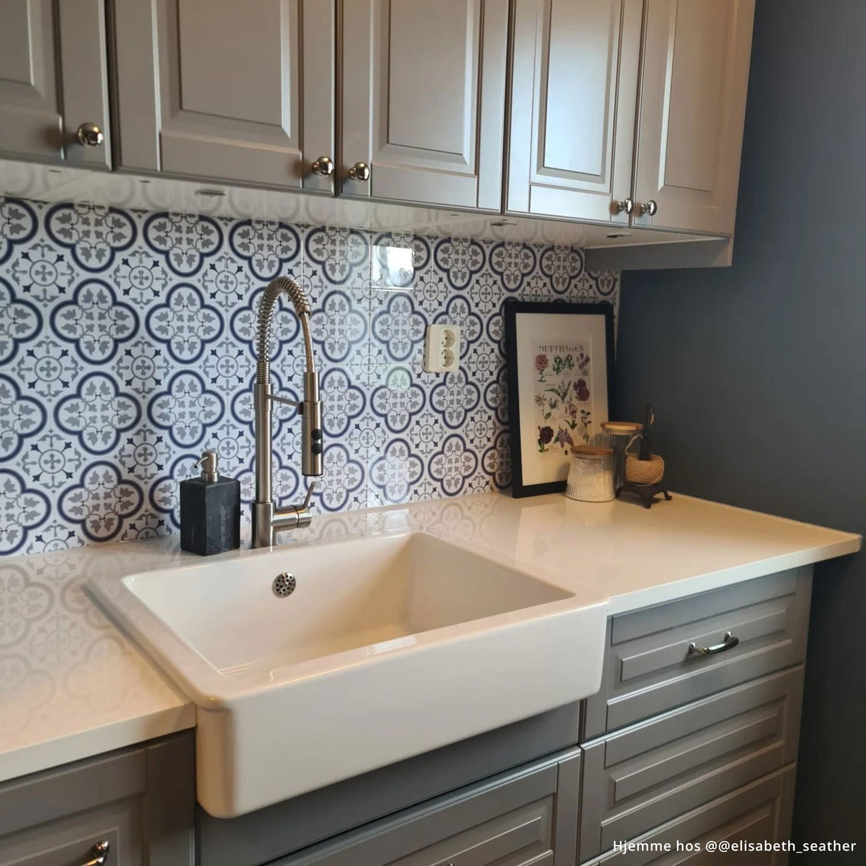 Vareprøve: Amanda selvklebende veggfliser