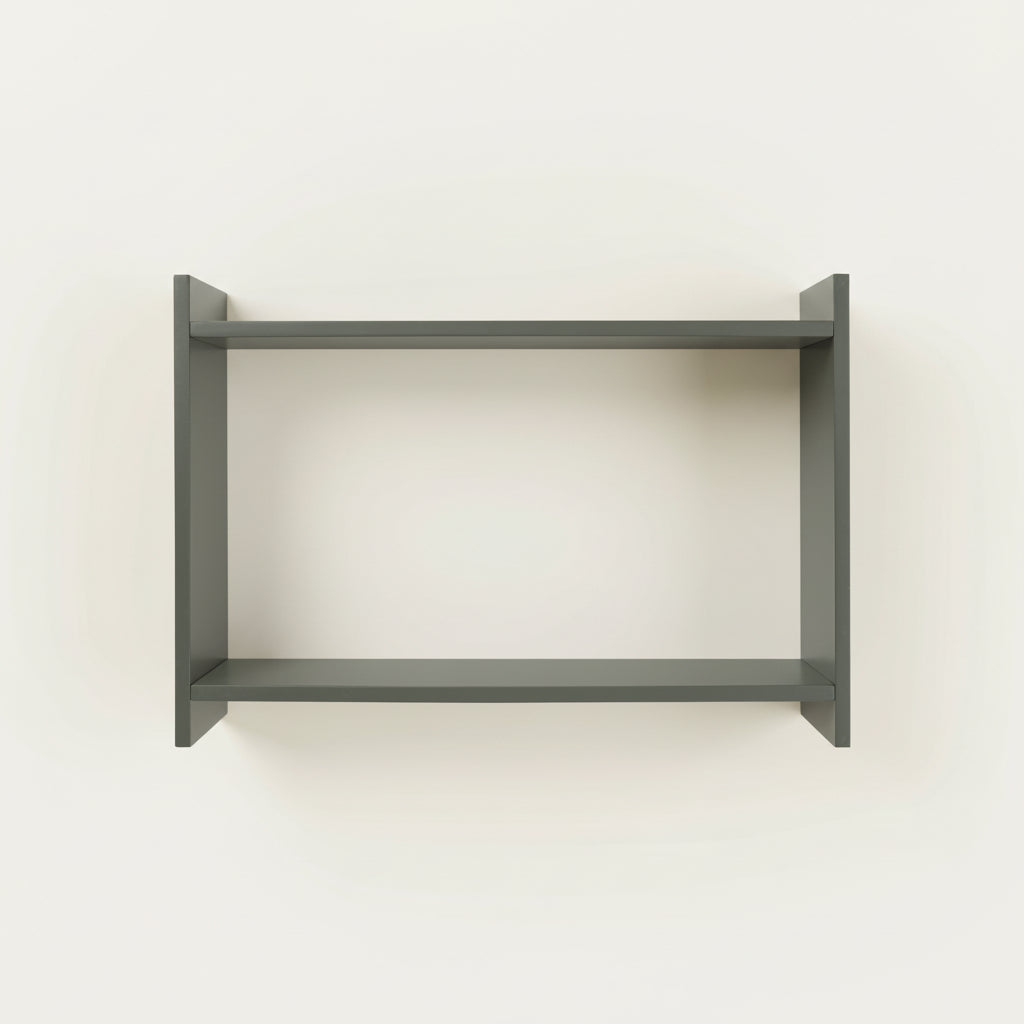 Bamberg hylle i grønn med plante og dekor