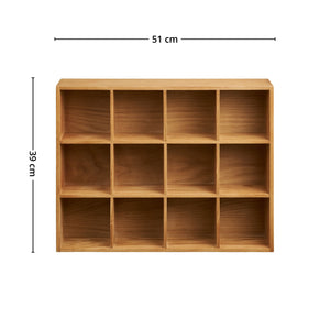 Kompakt vegghylle i eik 11 cm dyp med kopper og kjøkkendekor