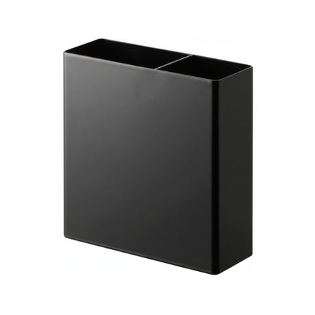 Selvklebende kjøkkenholder med to rom montert på vegg ved kjøkkenbenk