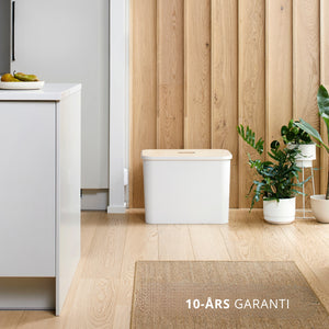 Praktisk kildesorteringsbeholder produsert i Finland av resirkulert plast