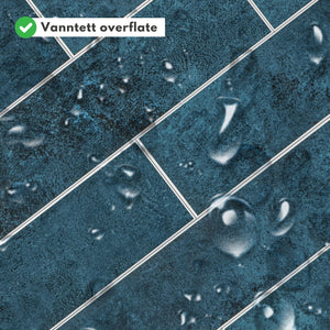 Louise Gloss Blå fliser med vannbestandig overflate – ideelt valg til kjøkken og bad.
