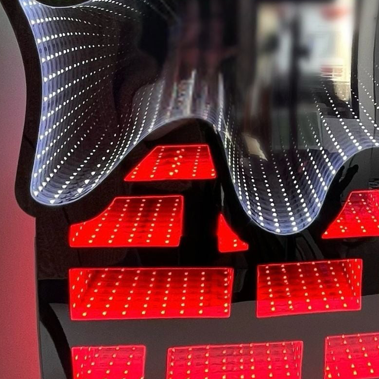 Nisse i pipe lysskilt tosidig 90 cm