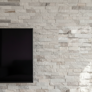 Calastra steinmønster kontaktplast nærbilde bak TV