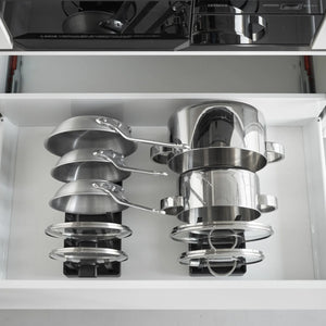 Justerbar gryteholder med silikonbunn for bedre stabilitet