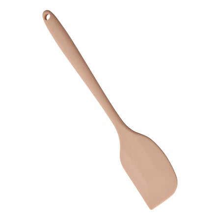 Essentials slikkepott i rosa silikon, 28 cm lang, med fleksibelt blad og langt håndtak på hvit bakgrunn.