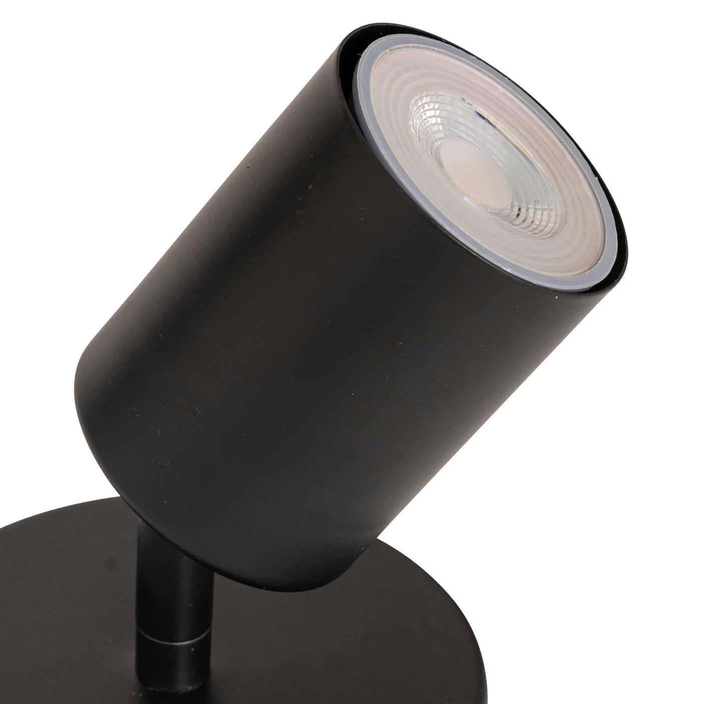 Nærbilde av justerbar sort spotlight på Vico lampen