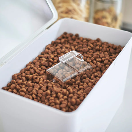 Lufttett oppbevaringsboks for dyrefôr 3,5 kg hvit