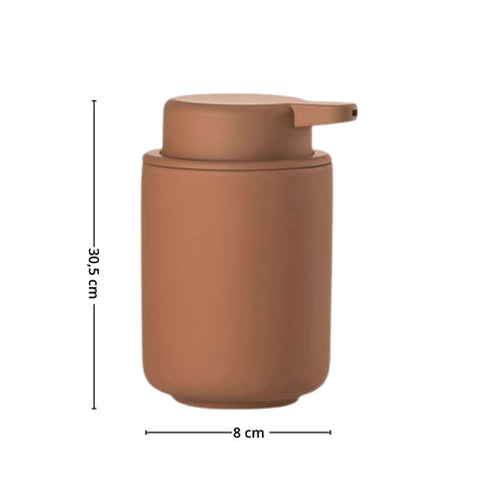 Ume såpedispenser i terracotta på moderne baderom