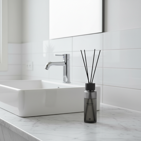 Elegant duftspreder 430 ml med mørk flaske og naturlig duft