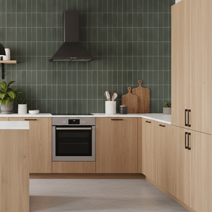 Katja mørk olivengrønn zellige fliser på kjøkkenvegg