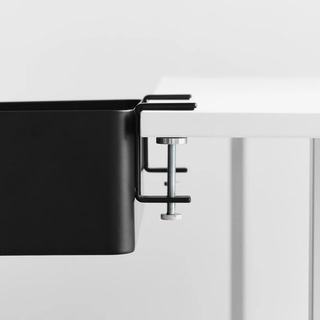 Bordoppbevaring i svart stål som festes til bordkant