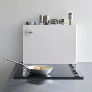 oppbevaring til krydderglass, olje og flasker med topplate