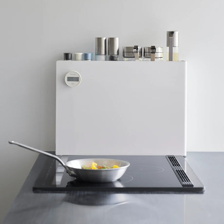 oppbevaring til krydderglass, olje og flasker med topplate