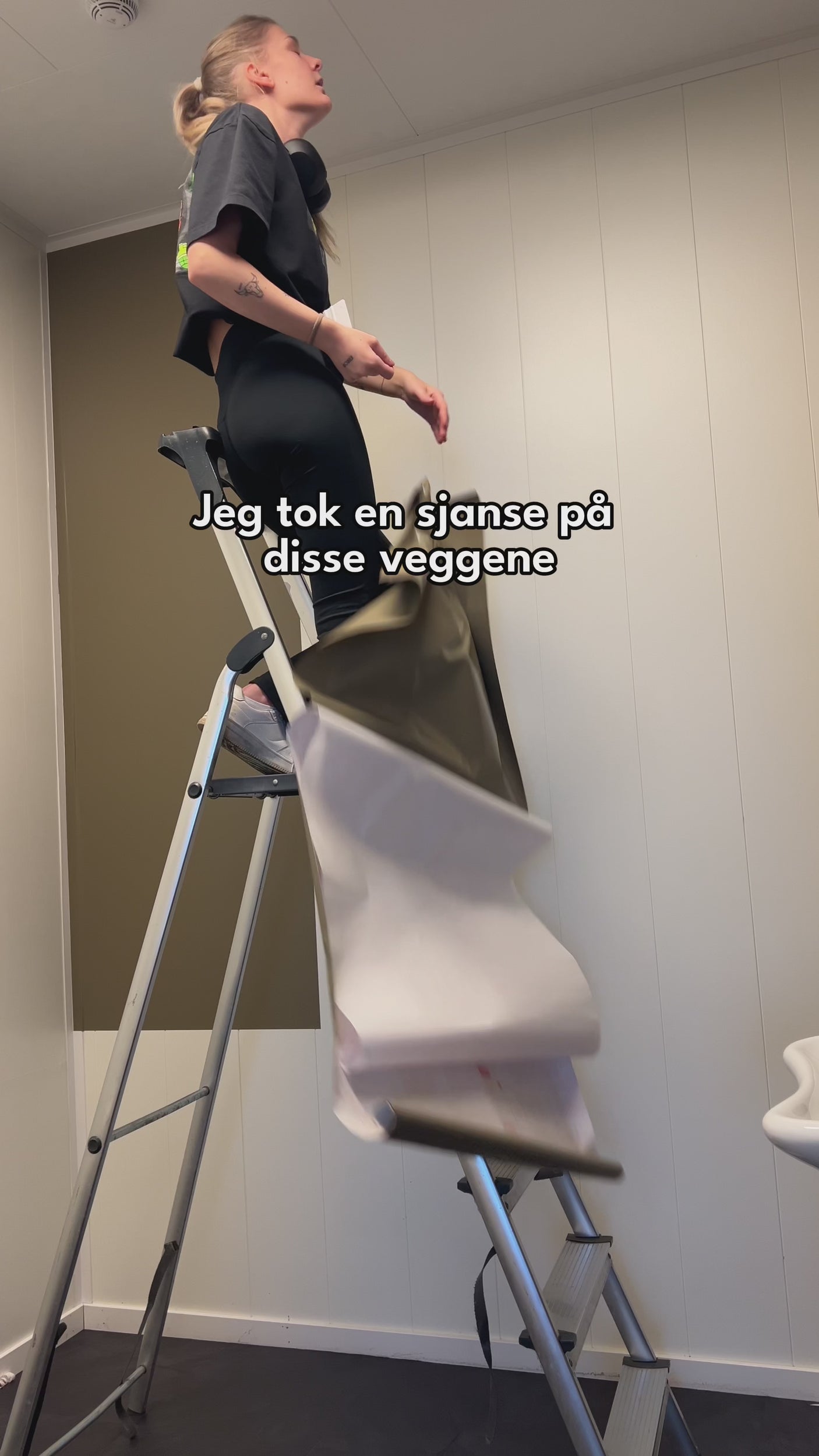 Premium Limewash antracit kontaktplast