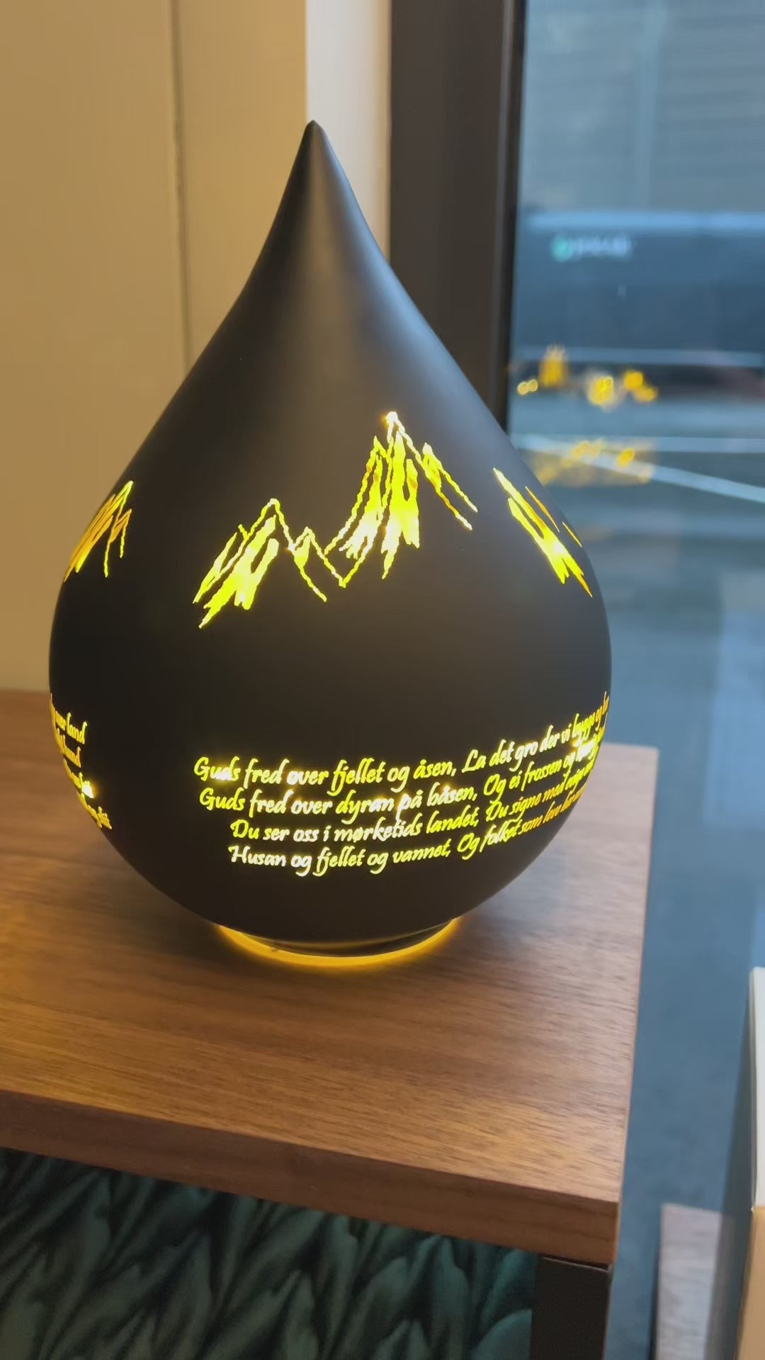 Lyslykt LED Nord norsk sort dråpe 20 cm