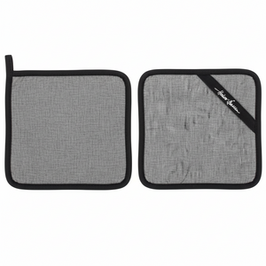 Klassiske sorte grytekluter med hempe til oppheng