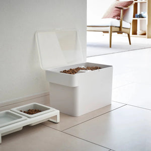 Lufttett oppbevaringsboks for dyrefôr 3,5 kg hvit - Lindas Dekor