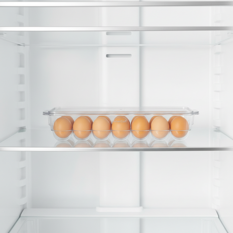 Kompakt eggboks med lokk for trygg oppbevaring av egg i kjøleskap