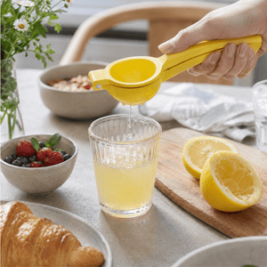 KitchenCraft Sitronpresse i gul metall 22,5 cm - Lindas Dekor Sitronpresse