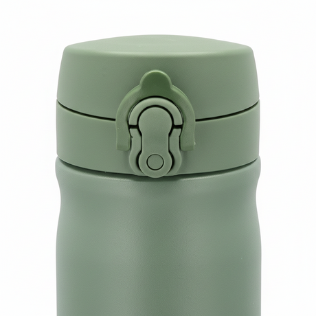 Grønn termokopp i rustfritt stål med drikkelokk fra Thermos