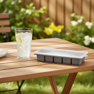 grå isbitform med store rom til drikke