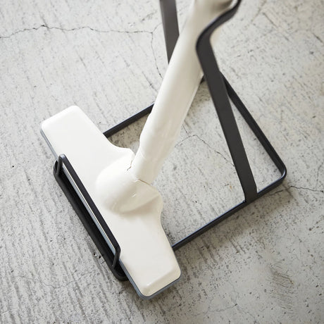 Stativ til skaftstøvsuger med slank stående utforming