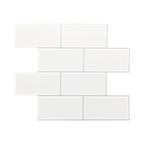 "Kjøkken med Subway hvite selvklebende veggfliser med grå fug bak benkeplaten"