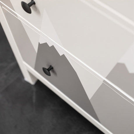 Lys grå kontaktplast til kommode – moderne og rolig uttrykk
