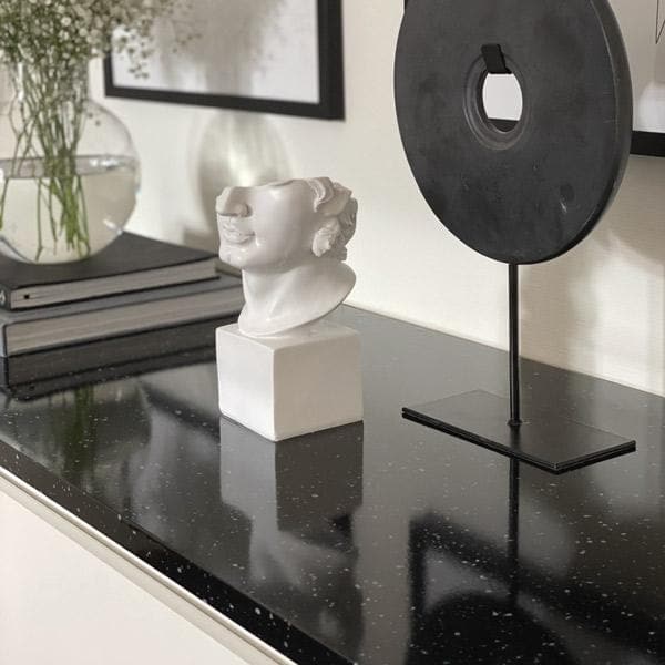 Granitt sort kontaktplast