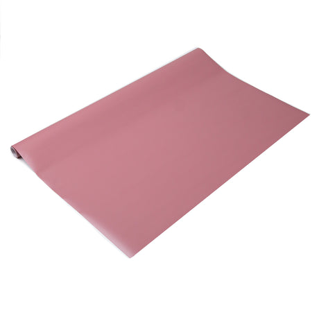 Selvklebende folie i dempet rosafarge til barnerom og møbler
